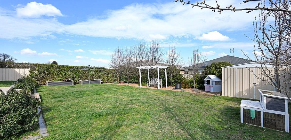 15 Pippin Way, Orange, NSW 2800 AUS