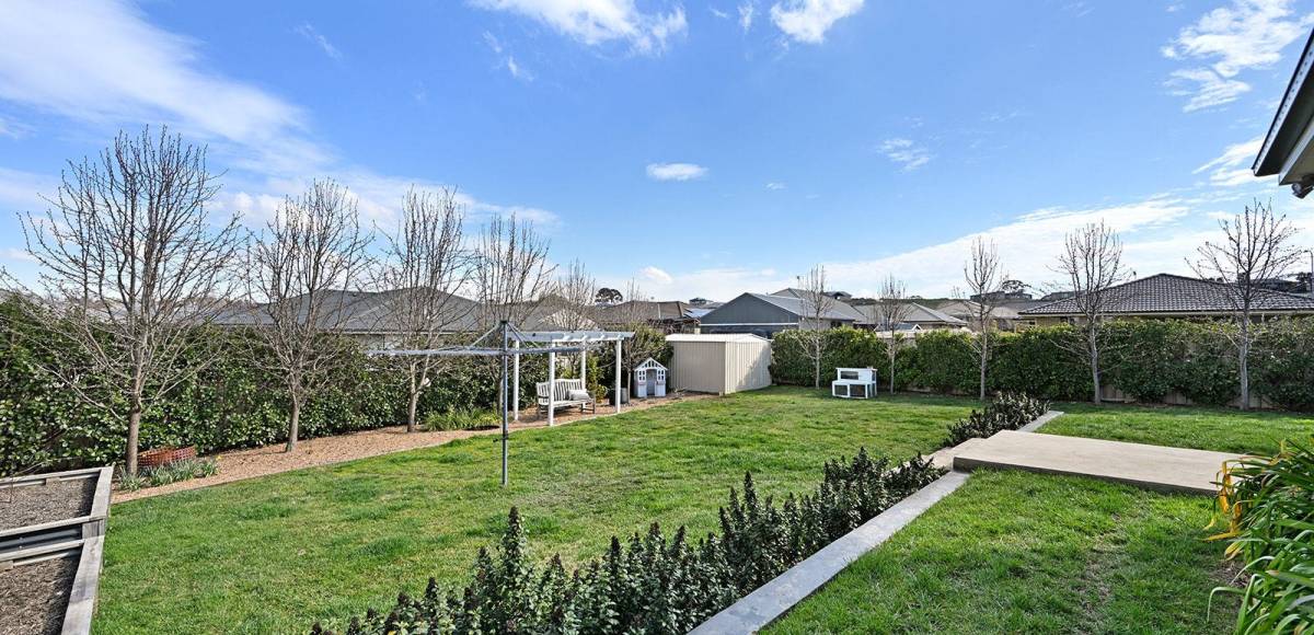 15 Pippin Way, Orange, NSW 2800 AUS