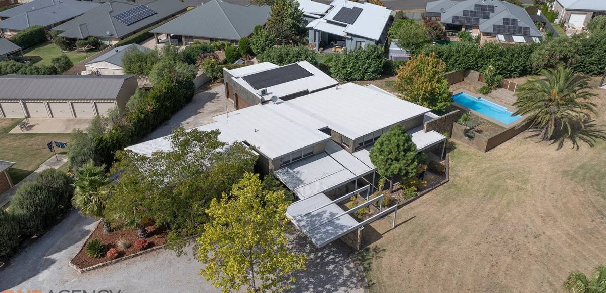 407 The Escort Way, Orange, NSW 2800 AUS