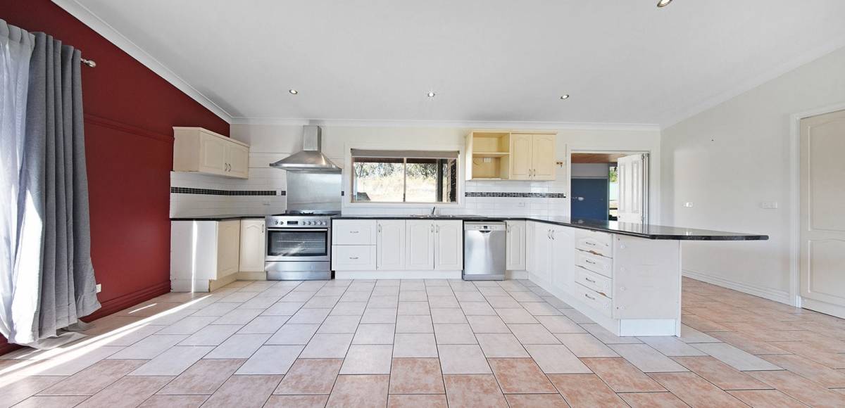 72 Long Point Road, Mullion Creek, NSW 2800 AUS